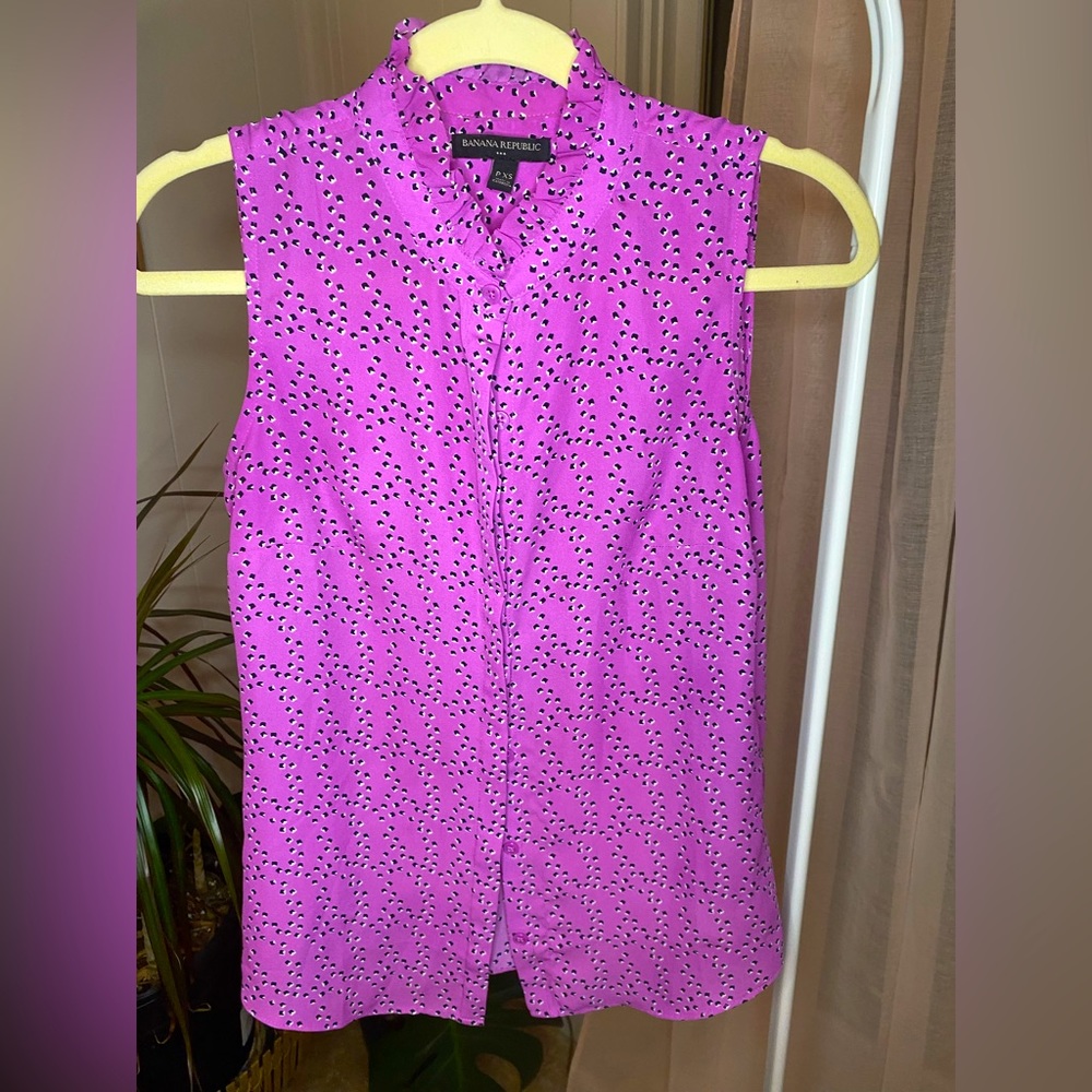Sleeveless Blouse